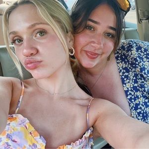 Meet your Posher, Liz